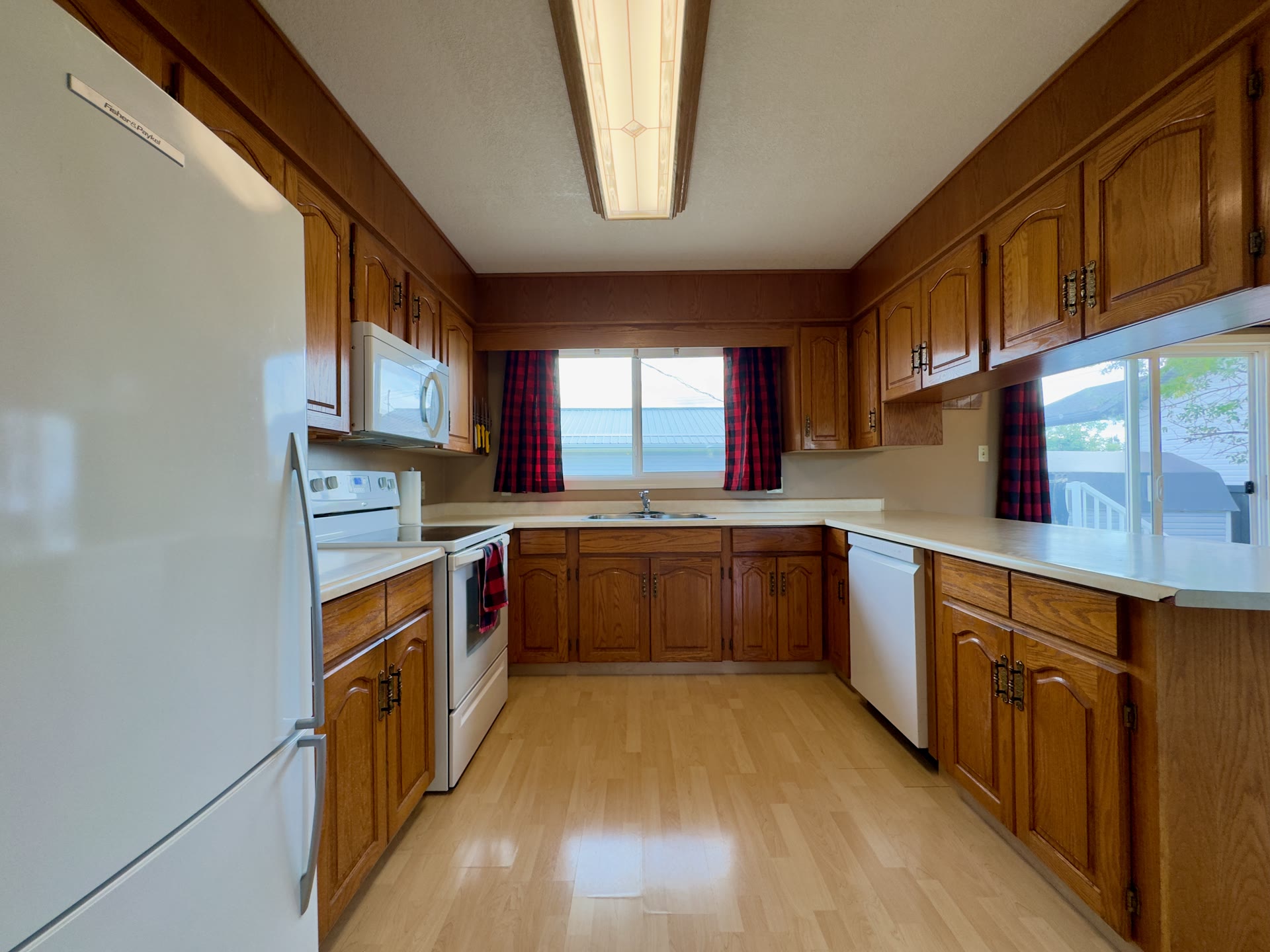 4844 47 Avenue property photo 8